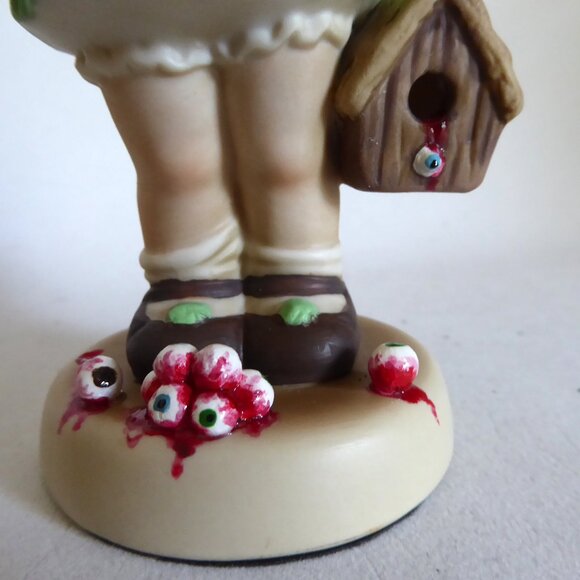 NEW THE BIRDS ALFRED HITCHCOCK CURIOSITIES UPCYCLED GOTHIC HORROR FIGURE ODDITY - Picture 12 of 16